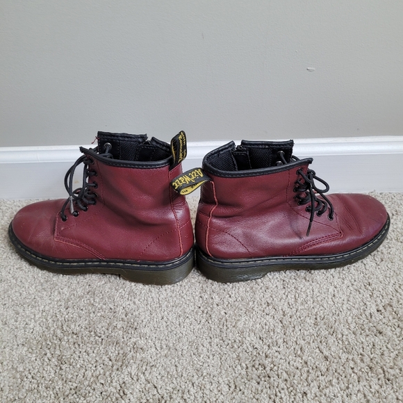 Dr. Martens Air Wair Leather Burgundy Delaney Boots Women's 5 - Picture 2 of 10